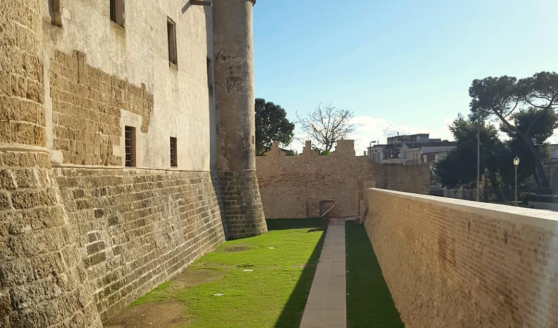 Torremaggiore: completati i lavori di riqualificazione del fossato del Castello Ducale