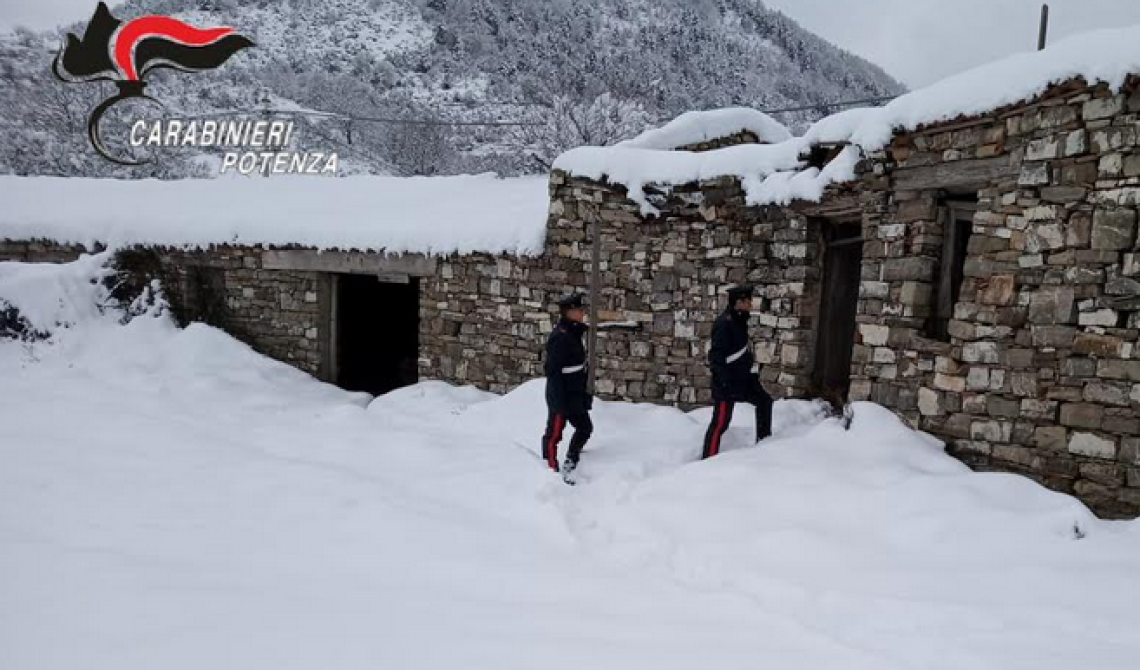 San Costantino Albanese, anziano costretto a rifugiarsi in un casolare di campagna causa nevicata. Salvato dai carabinieri