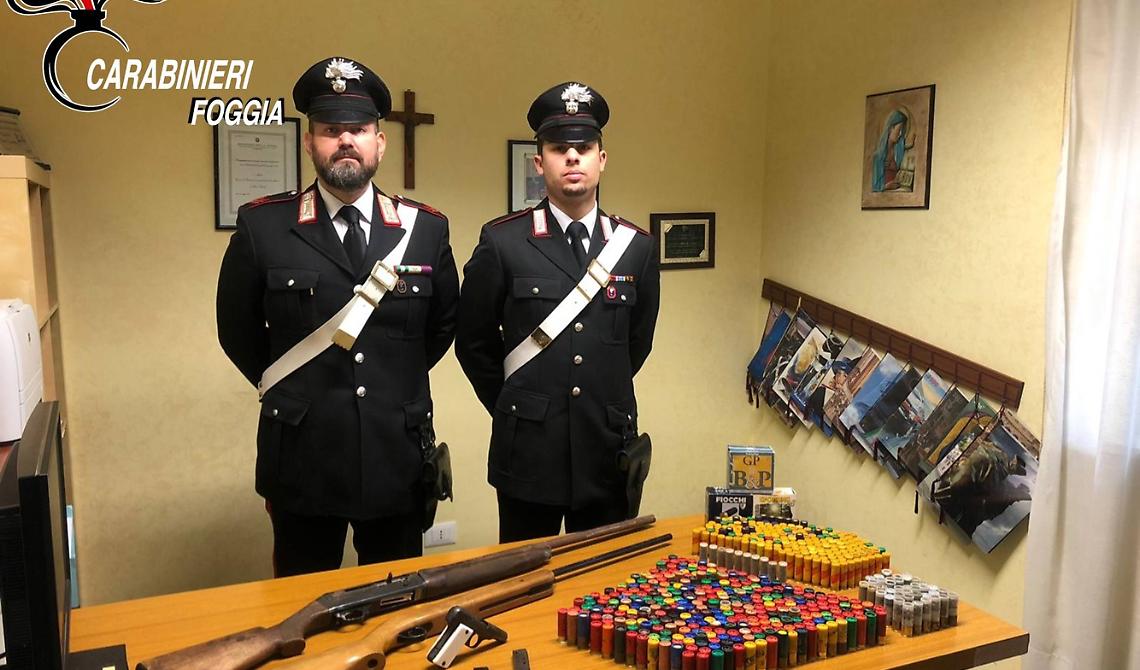 San Nicandro Garganico, pistola e fucile in una masseria: arrestato 