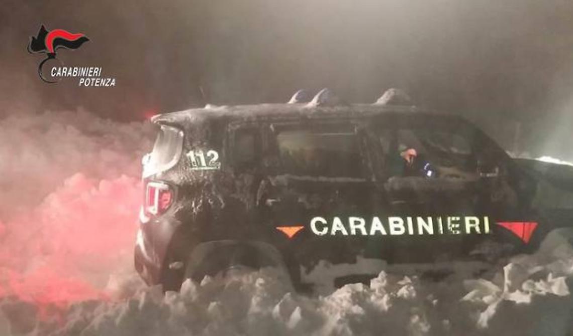  Pescopagano, custode della diga bloccato dalla neve: salvato dai Carabinieri