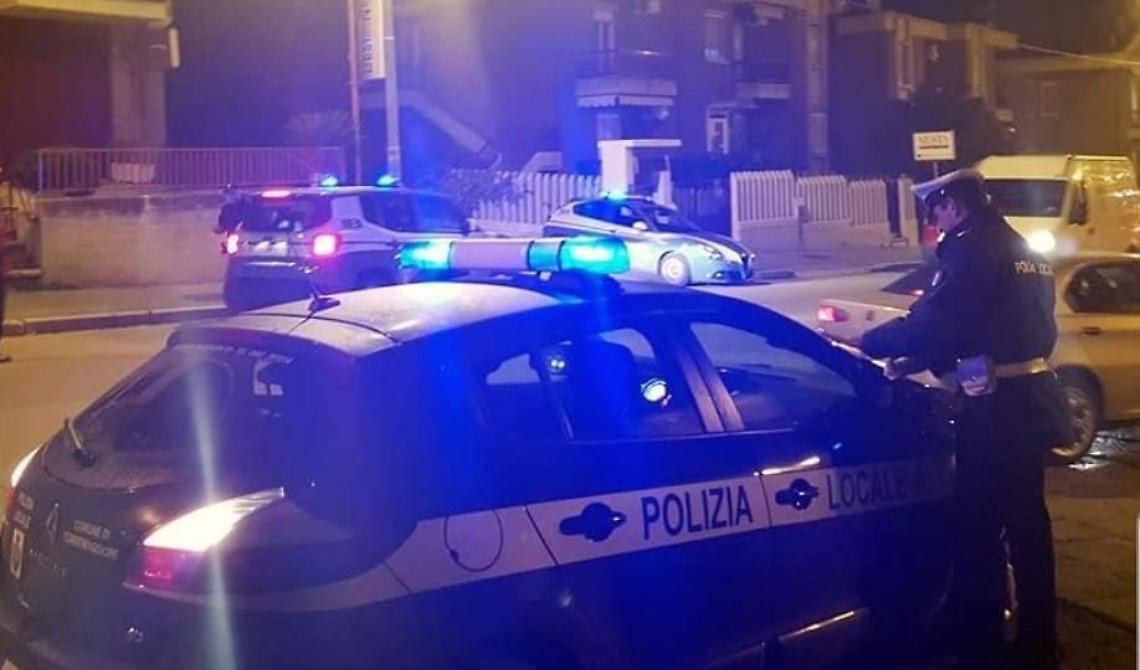 Torremaggiore, la Polizia Locale sequestra furgone con targa straniera