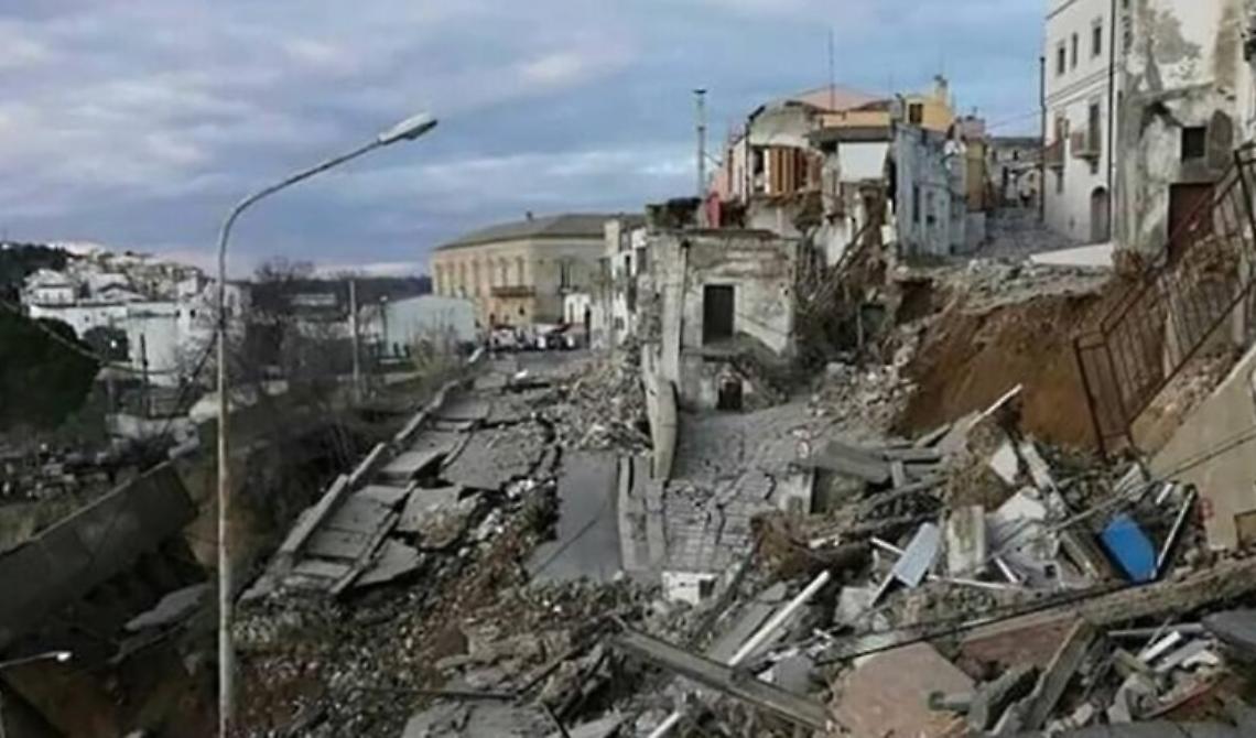 Frana a Pomarico, Ordine dei geologi: "Colpa di una preesistente crepa"