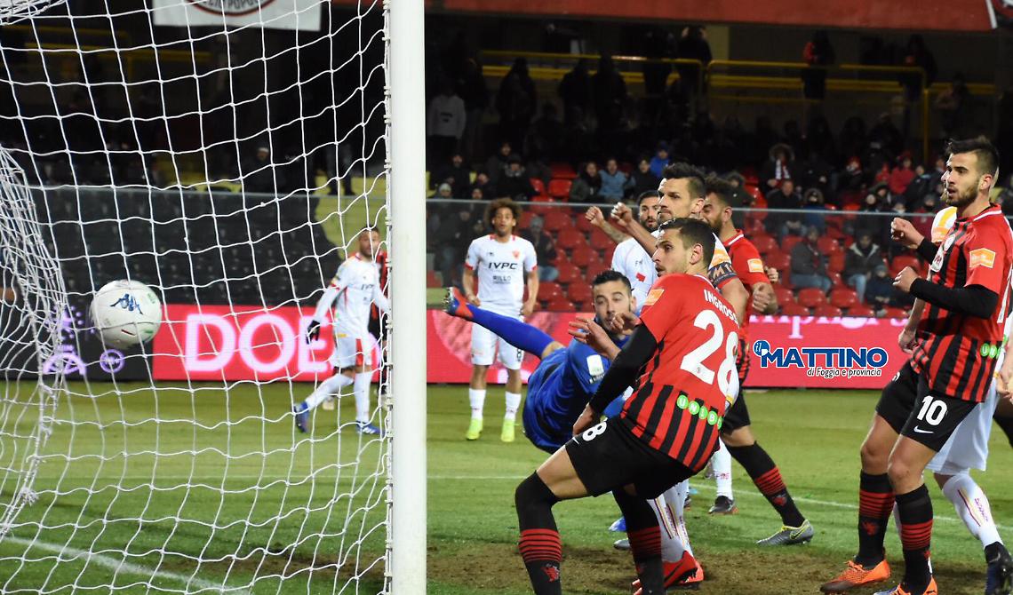 Tra Foggia e Benevento, il "premio Strega" lo vince l'arbitro