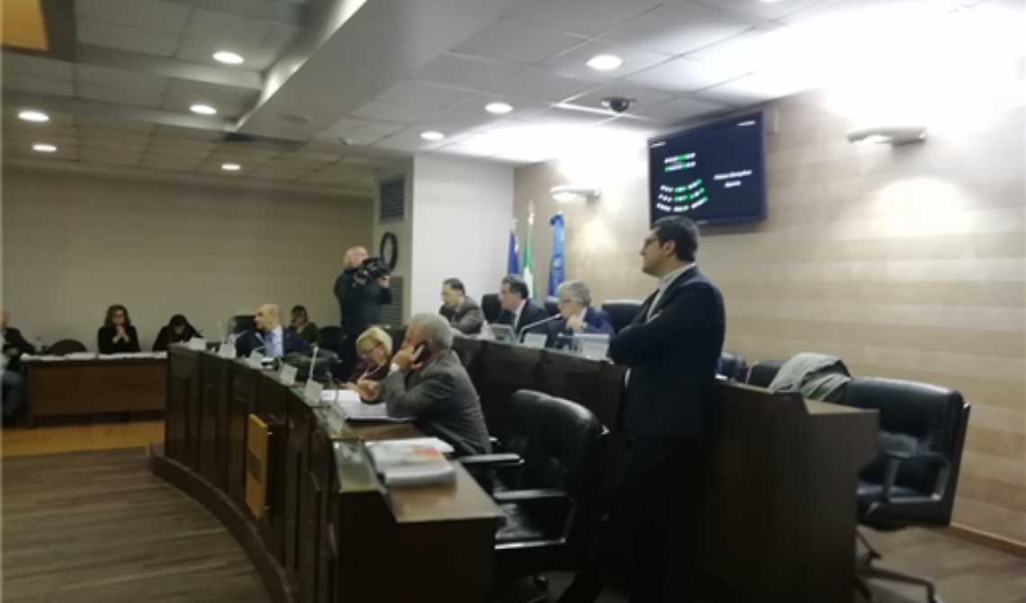 Basilicata, finanziaria 2019 approvata a maggioranza: per la Sanità oltre un miliardo