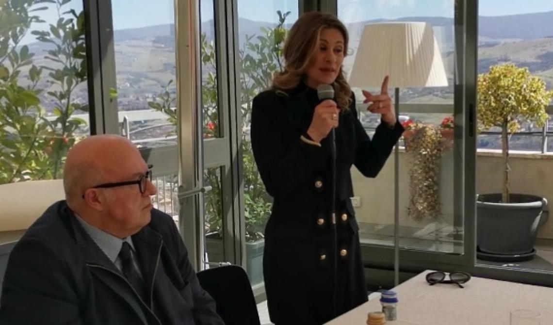Endorsement di Storace per Coluzzi: «C'è bisogno di una ventata di pulizia nei palazzi della Regione, spero tu possa essere fra i candidati scelti dai lucani»