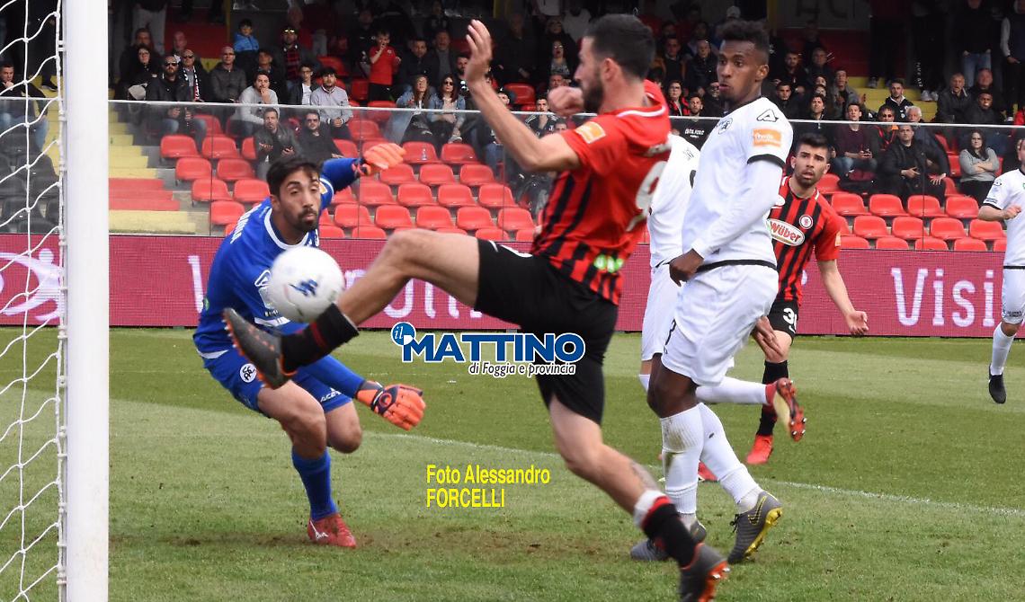 Foggia - Spezia, passa "O' Re" e il "Golfo dei Poeti" si inchina