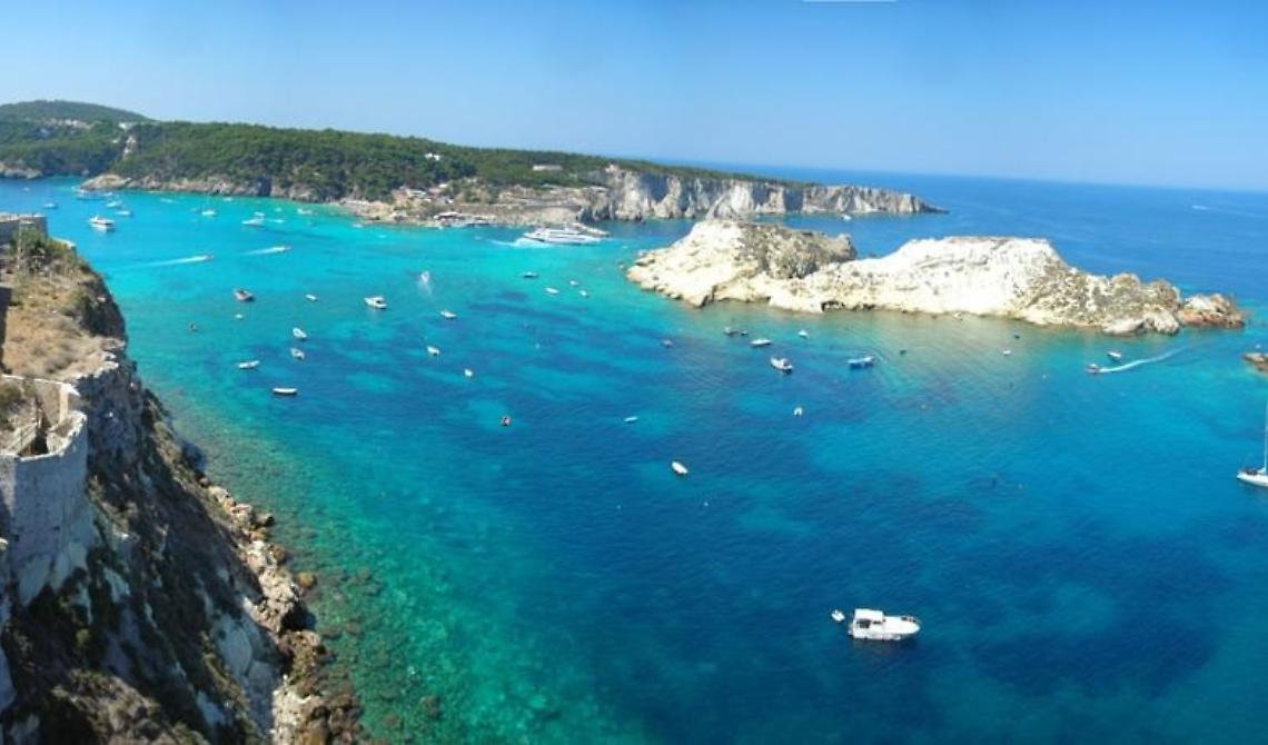 Isole Tremiti: sbarcati 17 curdi