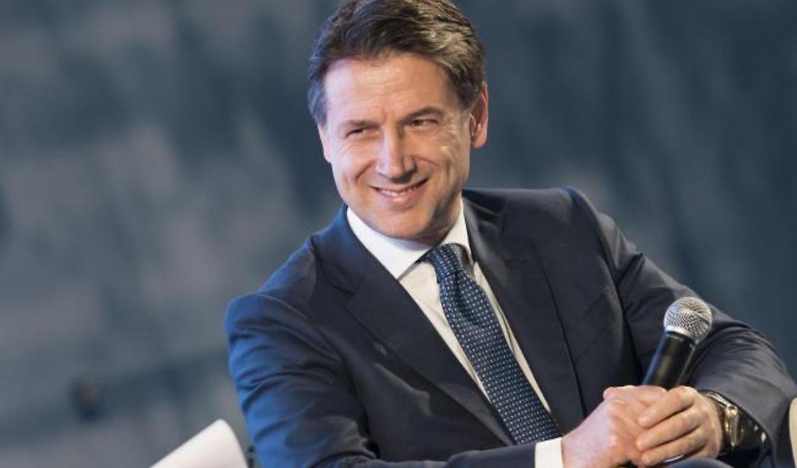 Conte a Foggia per tenere a battesimo "Valoridicarta" al Poligrafico