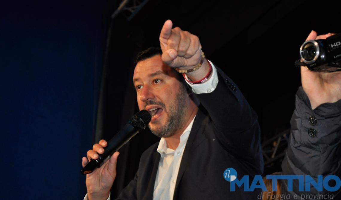 Coronavirus, Salvini: «Al Policlinico di Foggia mancano mascherine e camici, Emiliano intervenga»
