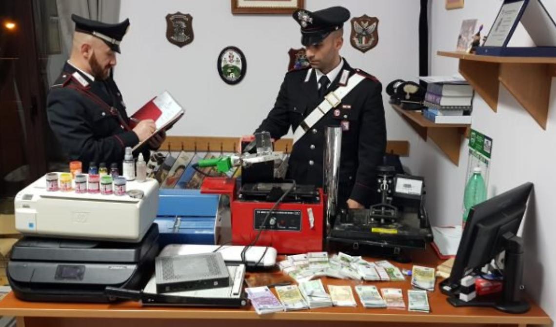 Scoperto laboratorio di soldi falsi, in manette 27enne di Potenza