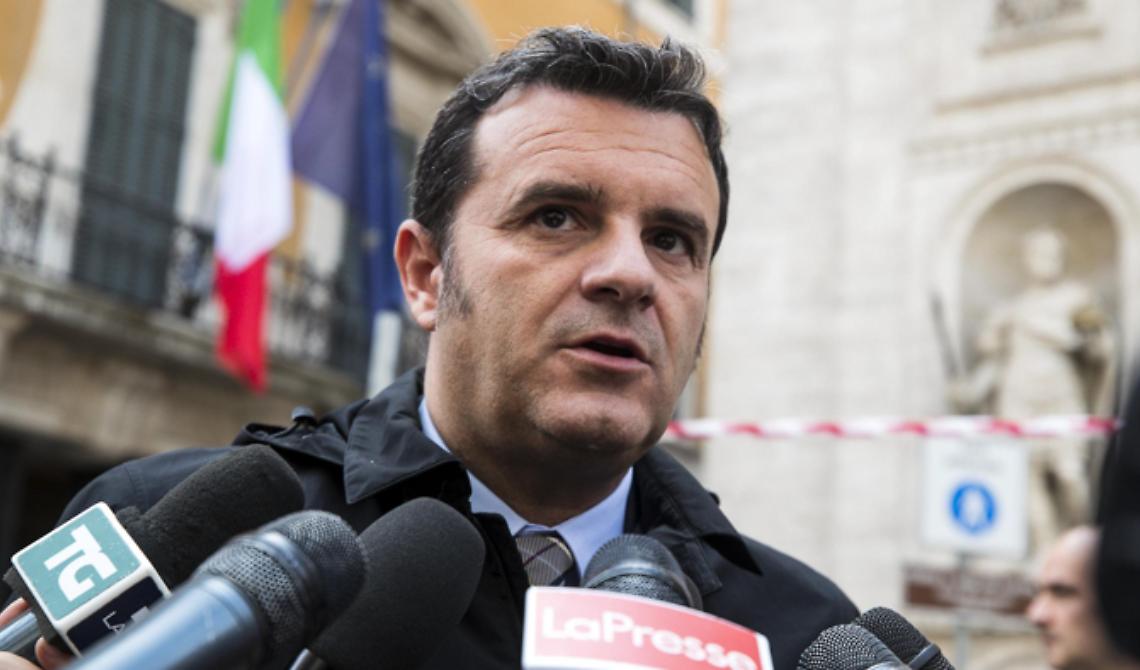 Il ministro Centinaio: «Da Pavia a Matera impiego un lasso di tempo superiore rispetto a quello impiegato per andare a New York e' questo e' un problema grosso sul quale dobbiamo lavorare»