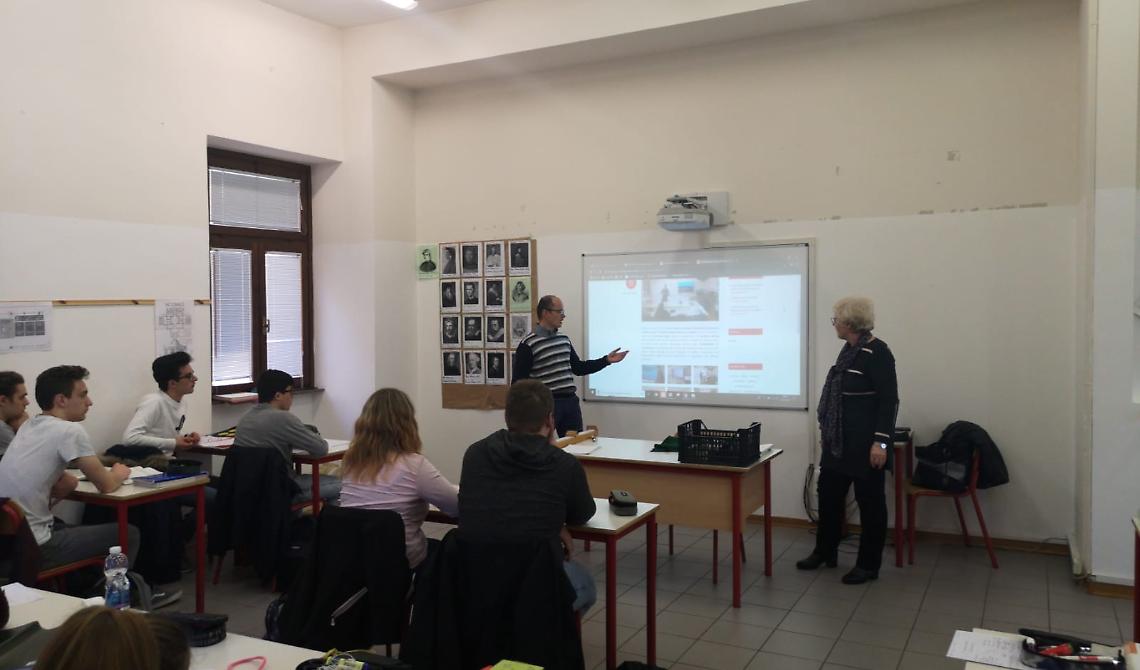 Per il nuovo anno scolastico, 797 insegnanti torneranno in Puglia