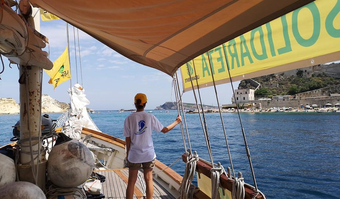 Goletta Verde sbarca alle Tremiti, in Molise lascia un mare di illegalità