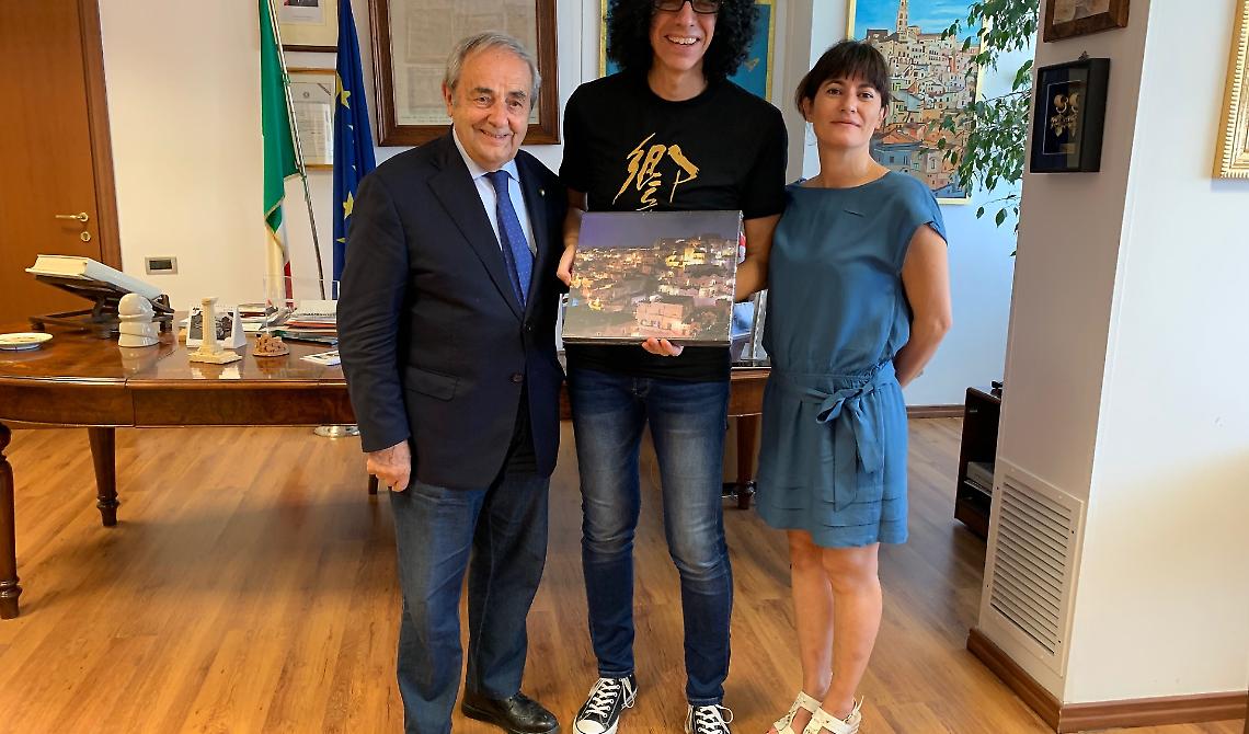 In visita a Matera il musicista e compositore Giovanni Allevi 