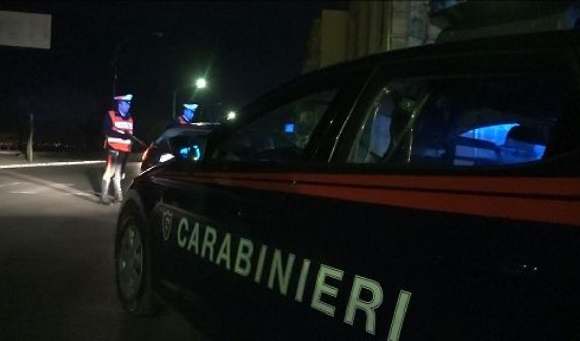 Cerignolano pizzicato a Brindisi con 15 involucri di hashish nella ruota di scorta