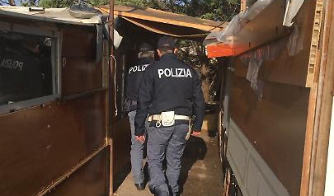 Minorenni costrette a prostituirsi e picchiate a Foggia, chiesto il processo per una famiglia rumena