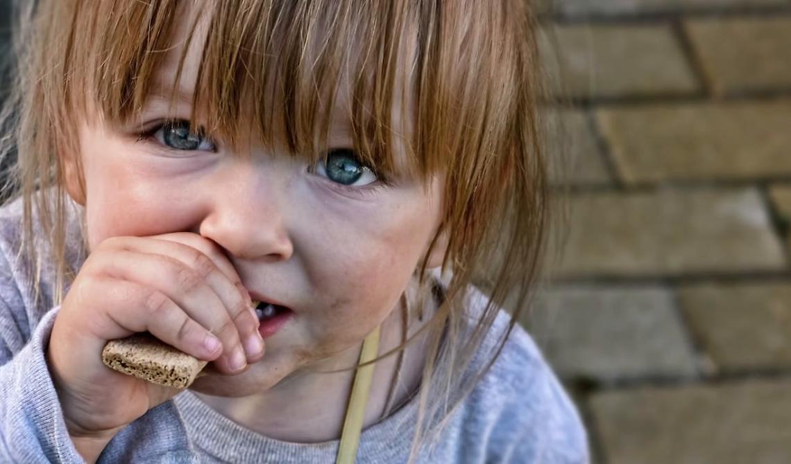 Il cibo "povero" nuoce gravemente alla salute degli adolescenti (e fa pure ingrassare da grandi)