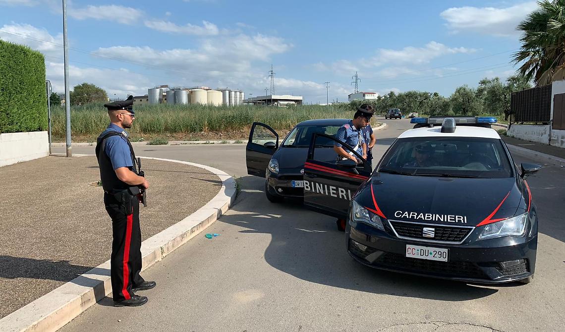 I carabinieri foggiani non vanno in ferie: raffica di arresti, perquisizioni  e controlli da Cerignola a Rodi Gargano