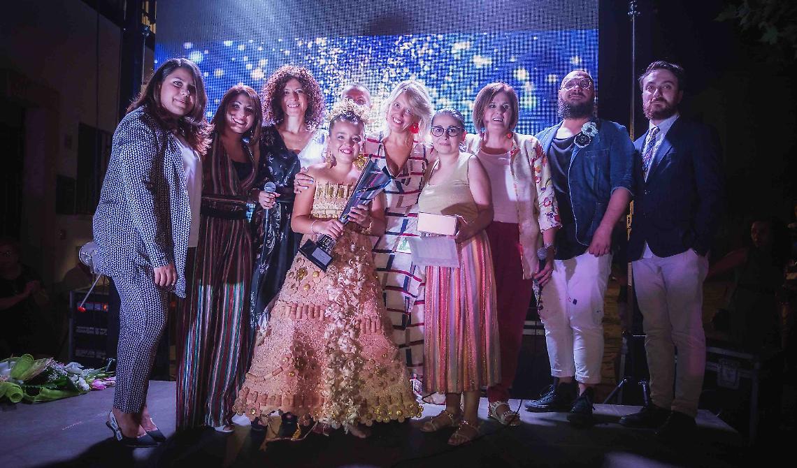 "Quando il riciclo si fa moda": vince l’abito di tappi di sughero e segatura