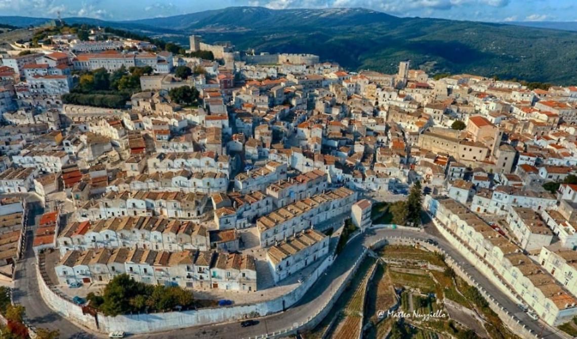 Monte Sant'Angelo, il paese dei fontanieri, è senz'acqua anche a Ferragosto