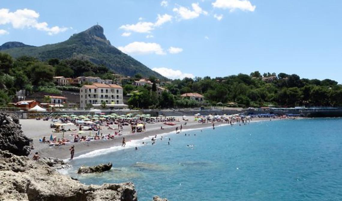 Maratea, Bardi: «Può essere revocato il divieto di balneazione a Fiumicello»