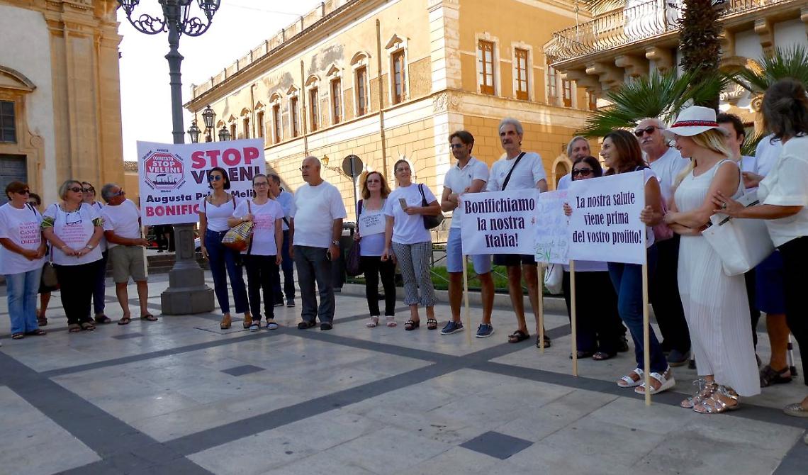 Da Livorno a Manfredonia, "Magliette bianche" contro l'inquinamento