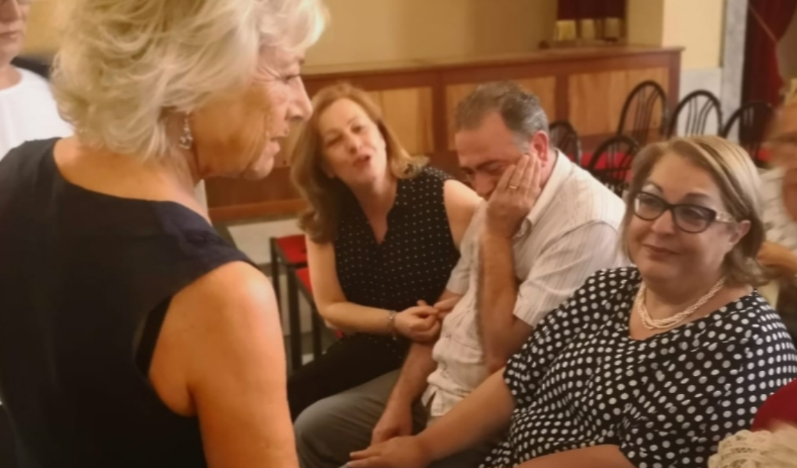 Che fai quando ti ammazza tua figlia? Roberta c'è e chiede giustizia