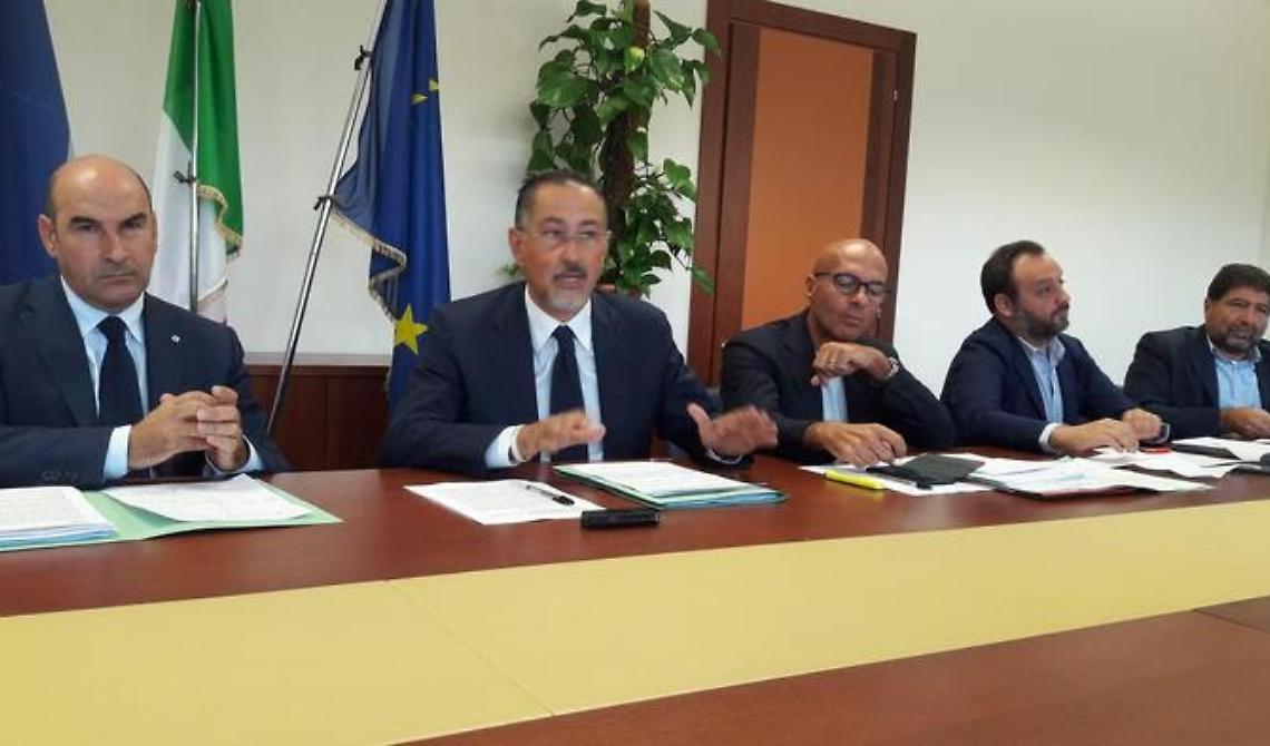 Petrolio, centrosinistra: “Totale silenzio dalla giunta regionale”