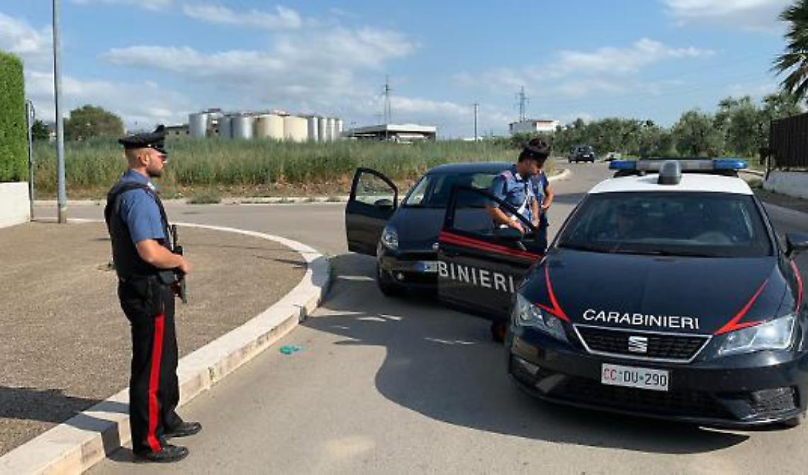 Cerignola, rumena offre sesso ai Carabinieri per evitare il sequestro dell'auto