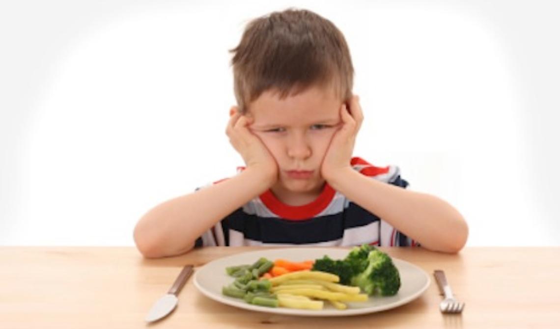 Pure tu hai bambini che vogliono mangiare solo "schifezze" e rifiutano cibi "sani"?