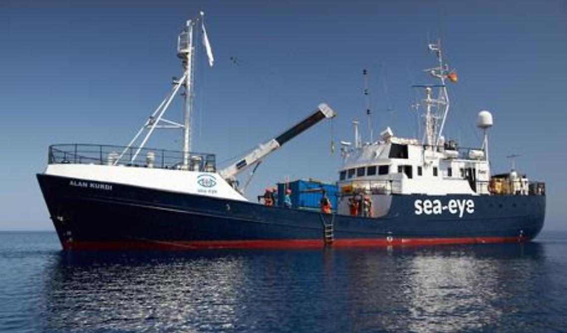 Sbarcati a Taranto gli 88 migranti della Alan Kurdi : solo i minori non accompagnati restano in Puglia