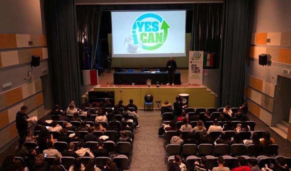 Rifiuti, Ricrea: “Ogni lucano raccoglie 3,5 kg di acciaio”