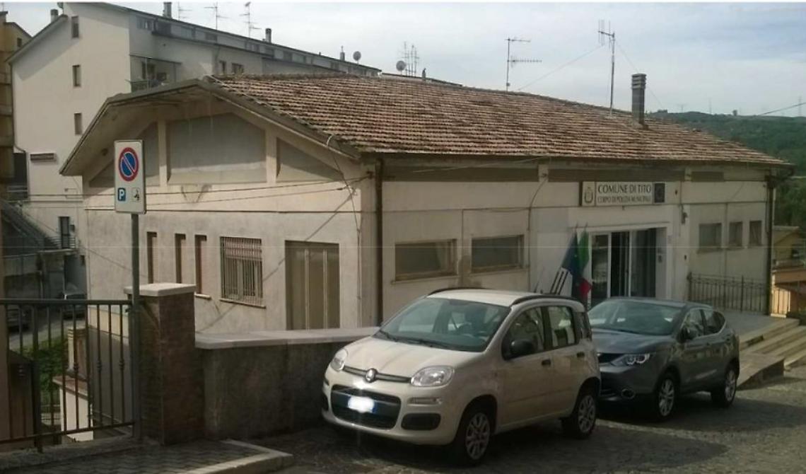 Rischio sismico, a Tito sgombrata la sede della Polizia e dei Carabinieri forestali