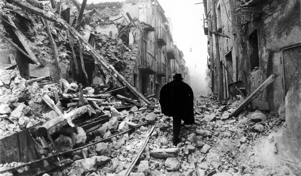 Terremoto in Irpinia, Basilicata e Puglia: in 39 anni dal sisma spesi per la ricostruzione 29 miliardi di euro