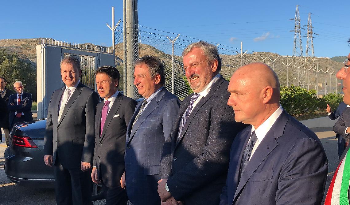Il "miracolo" della Sisecam di Manfredonia inaugurato da Conte e Emiliano