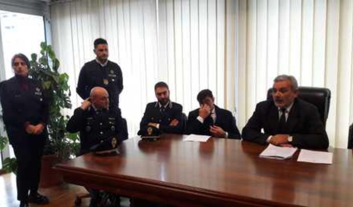 Liberavano i loculi dalle salme per rivenderli: si cerca la fossa comune a Rionero