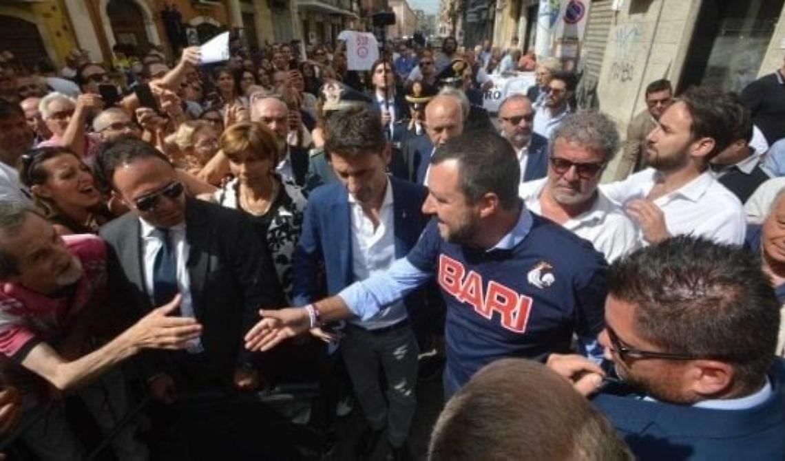 Salvini a Bari per "Liberiamo la Puglia"