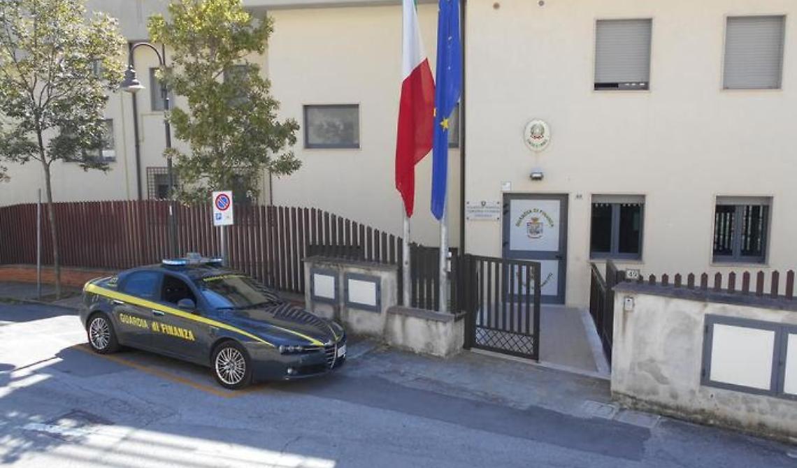 Fatture false per 2,5 milioni, 4 denunce nel Potentino