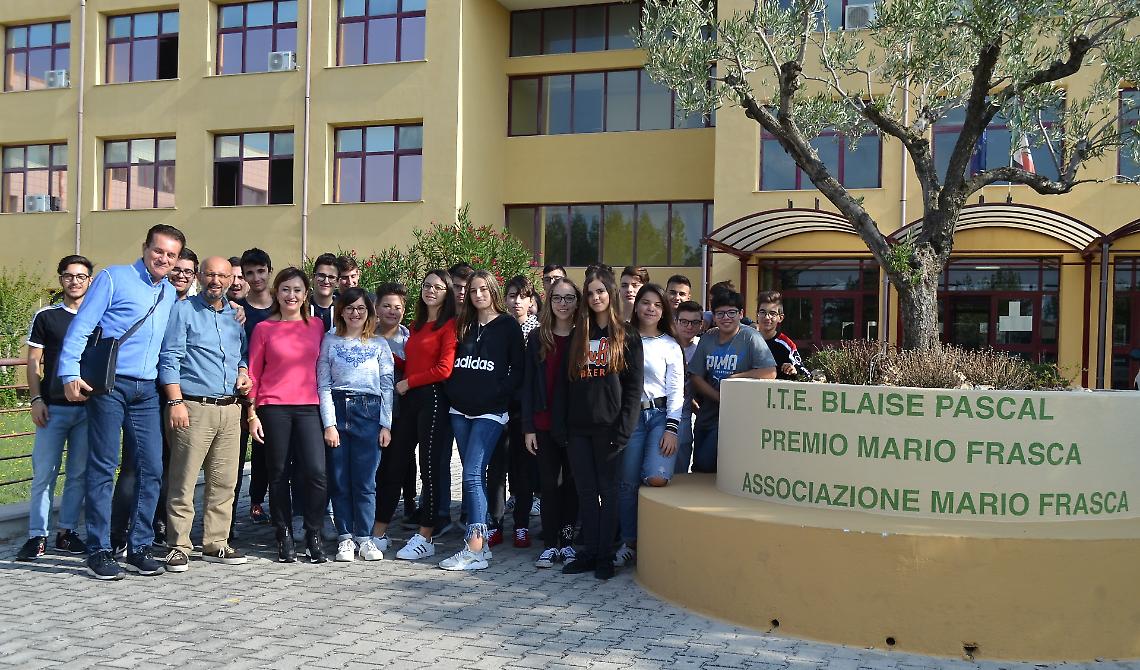 “ilSottosopra” del Pascal di Foggia vince il premio nazionale “Giornalista per 1 giorno”