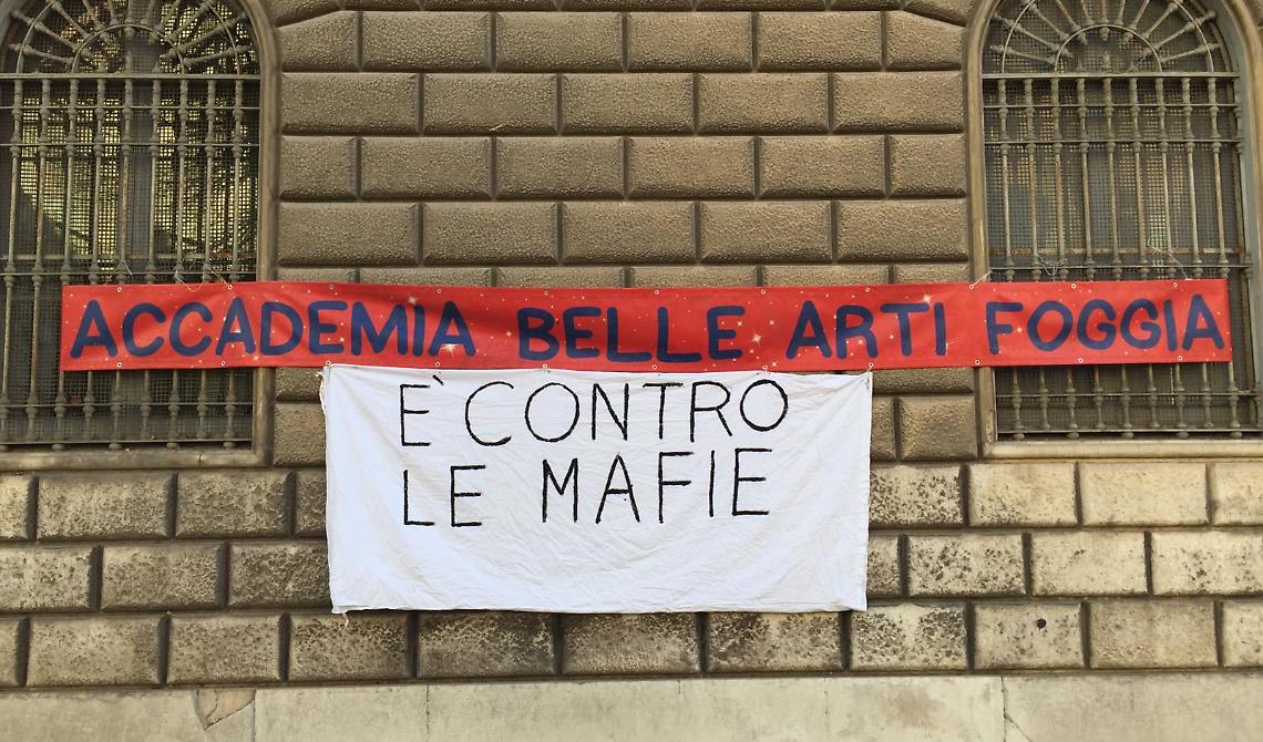 "Foggia libera Foggia", 378 associazioni a Foggia: ecco il "benvenuti" del coraggio dell'Accademia di Belle Arti