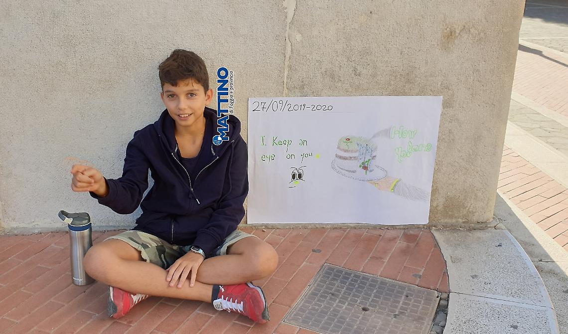 Emiliano premia Potito di Stornarella, piccolo eroe contro i cambiamenti climatici, con il "Radice di Puglia"