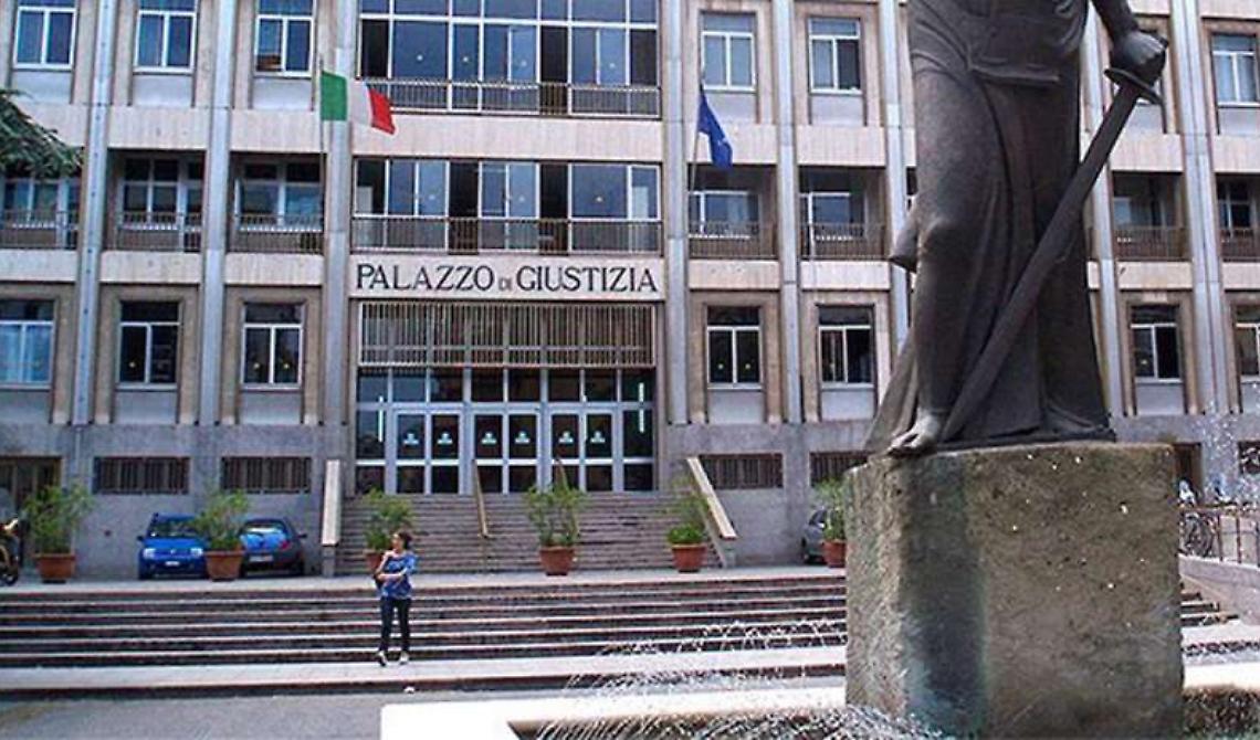 Estorsioni, ordinanza di arresto del Tribunale di Bari per tre esponenti di spicco della malavita foggiana