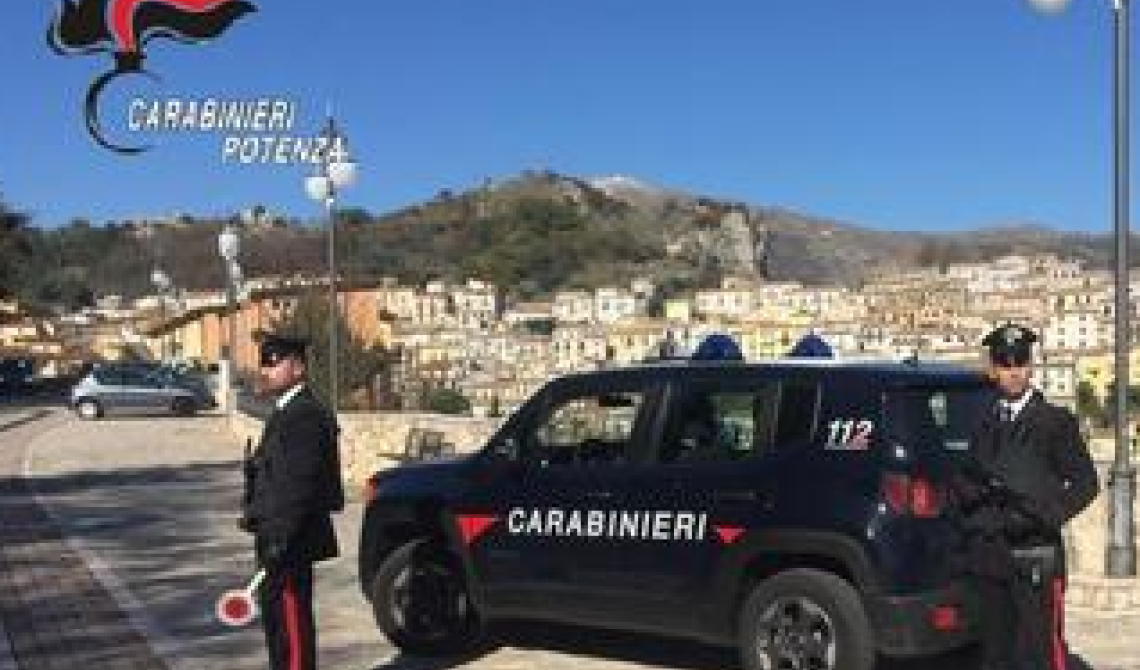 I carabinieri stanano due pusher a Castelgrande