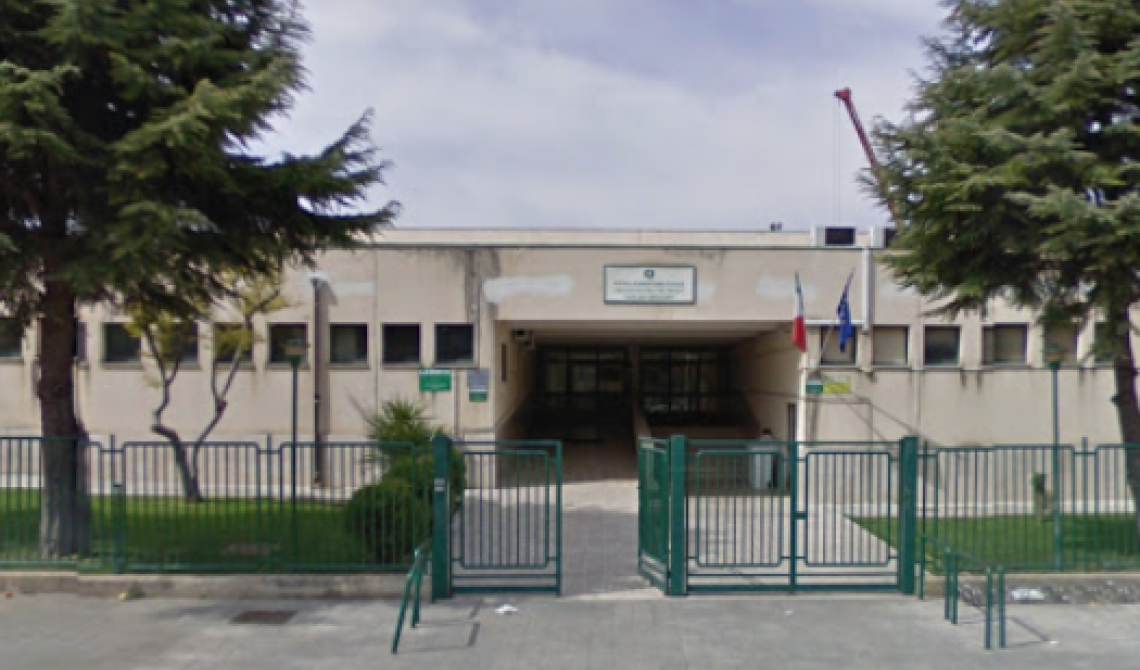 Foggia, "cipollato" esplosivo vicino alla scuola "Catalano Moscati"