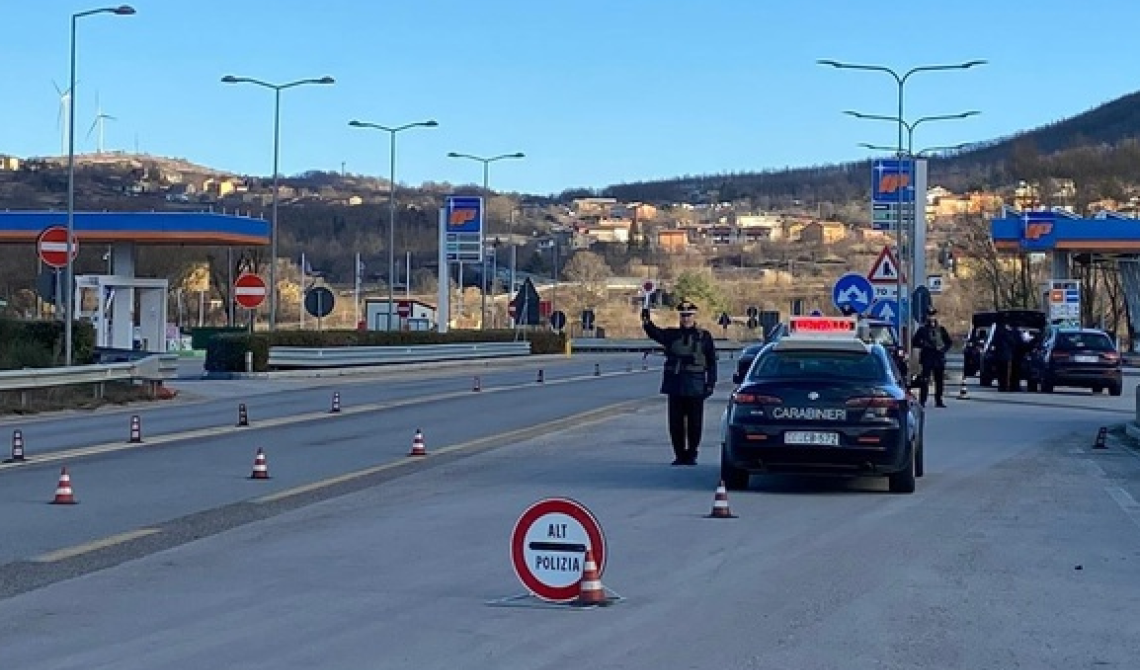 L'immigrato se ne andava in giro con una Panda rubata a Foggia: arrestato a Melfi dopo un inseguimento