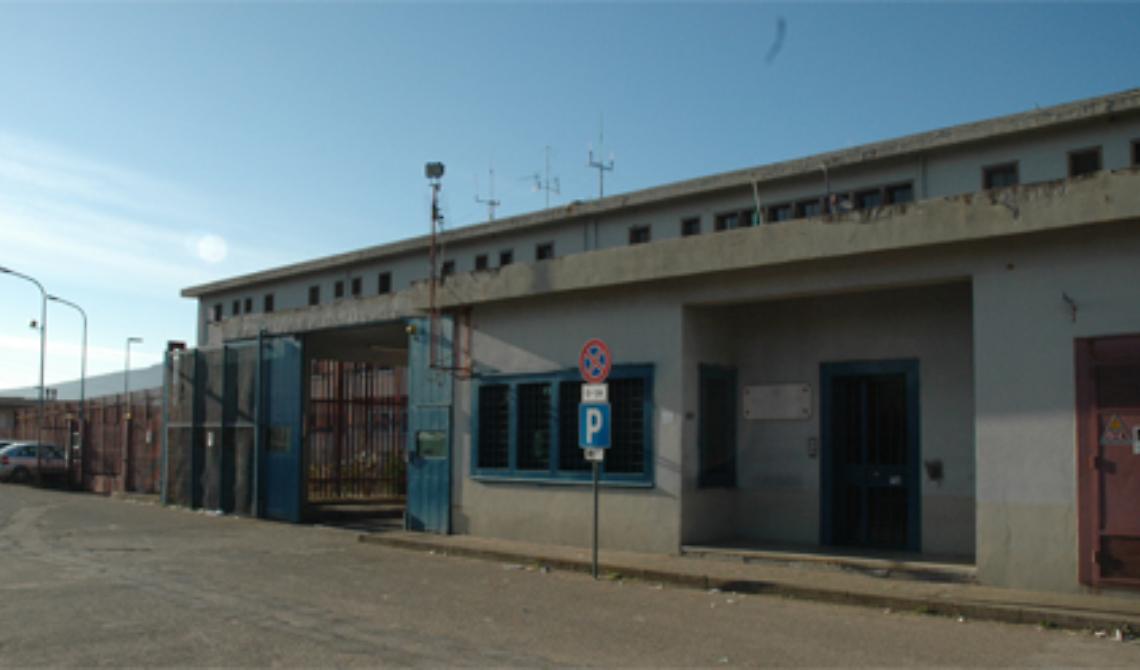 Rivolta nel carcere di Melfi, 7 persone in ostaggio dei delinquenti