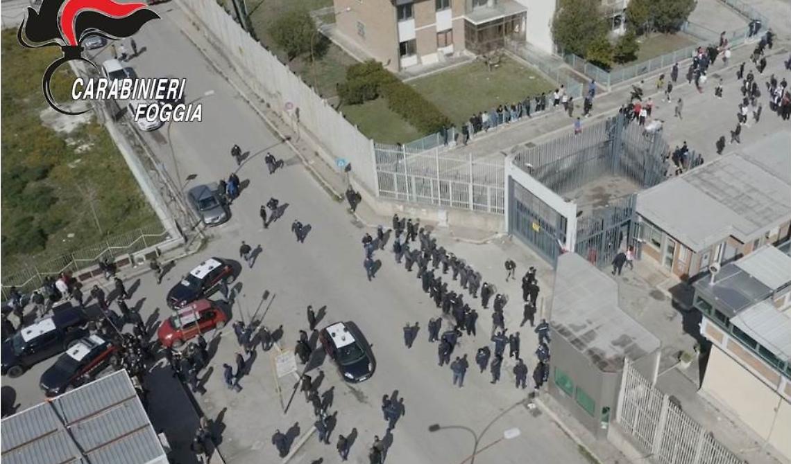 In carcere a Napoli altri quattro evasori dal penitenziario di Foggia, proseguono le indagini per ricostruire la fuga