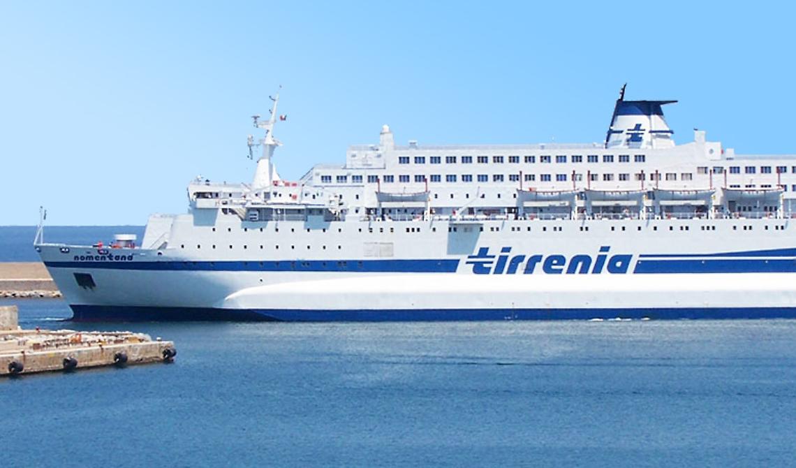 La Tirrenia blocca i collegamenti con Isole Tremiti, Sardegna e Sicilia. Il sindaco del Gargano: «Qui si ferma la vita»