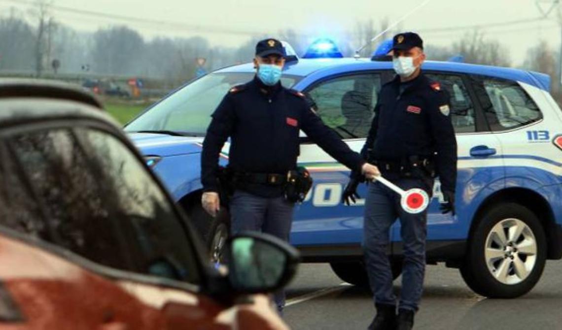 Corruzione: quattro agenti della Polizia Stradale finiscono in carcere