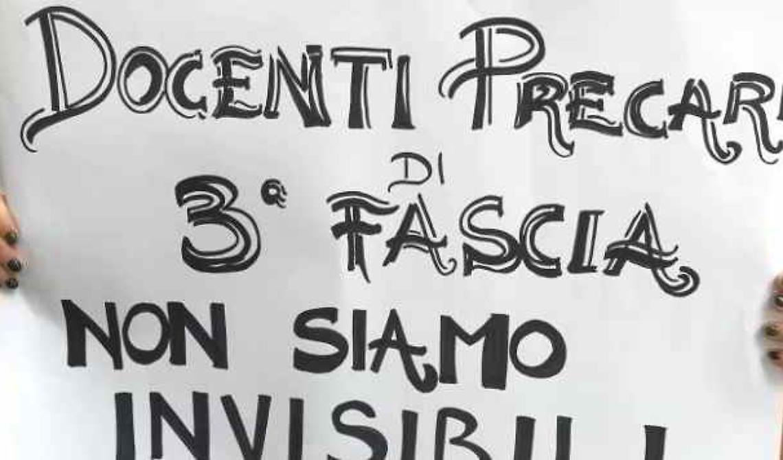 Gli insegnanti precari lucani chiedono la riapertura delle graduatorie